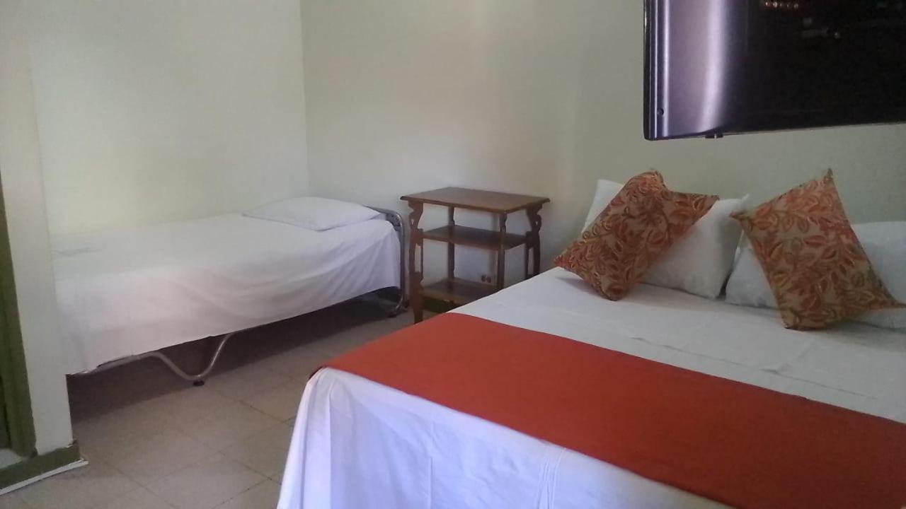 Hosteria De La Plaza Menor Santa Fe de Antioquia Exterior photo